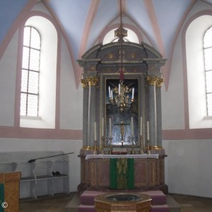 Altar in der St Georgskirche in Igensdorf